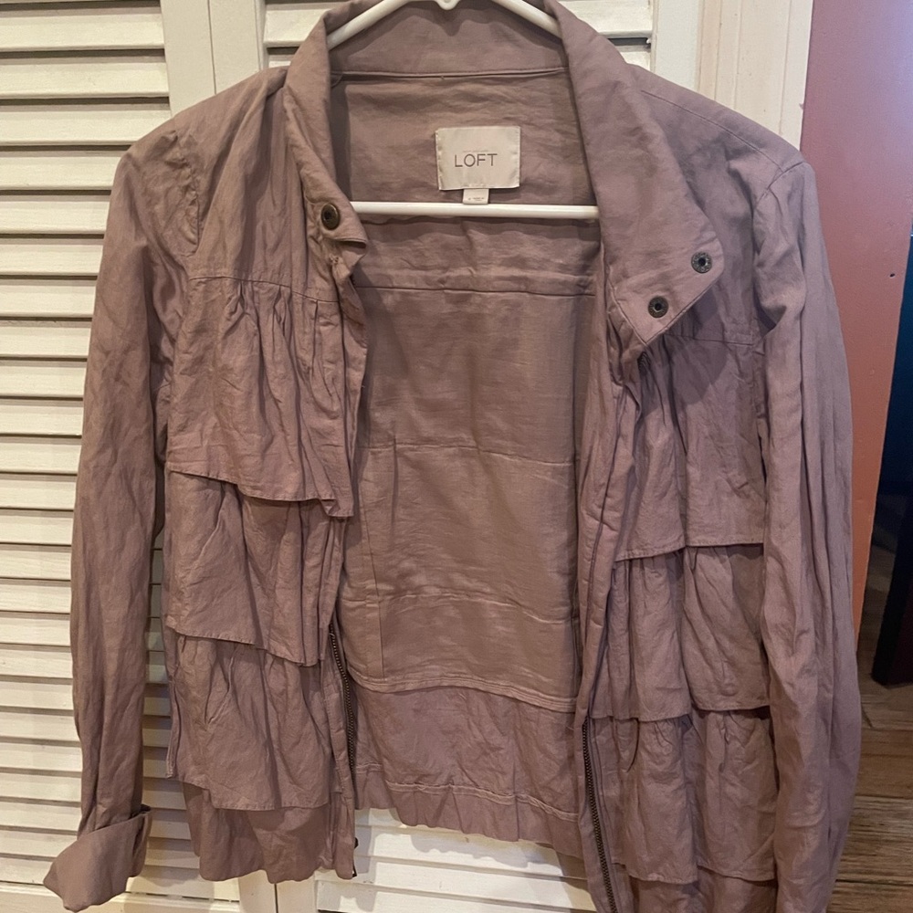 Light weight jacket